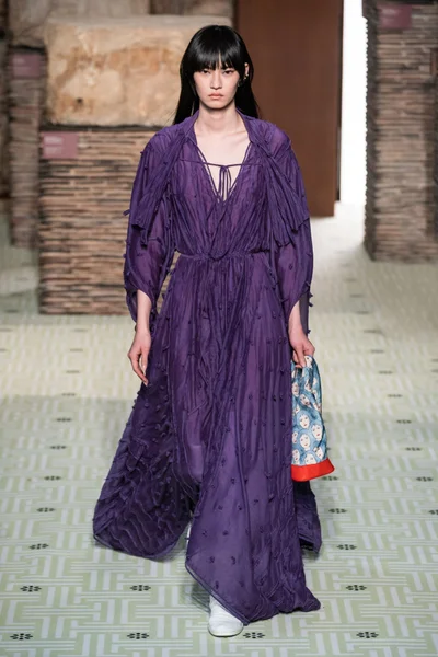 Look 54